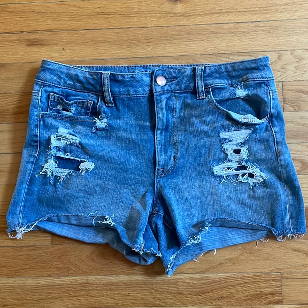 American Eagle Hi-Rise Shorts